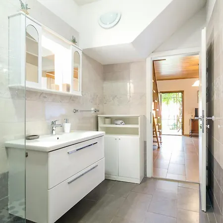 Apartments By The Sea Baska Voda, Makarska - 300 Apartment Baska Voda