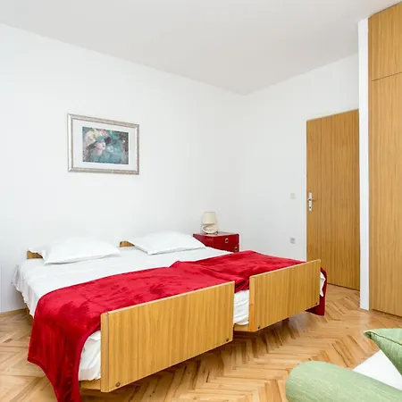 Apartments By The Sea Baska Voda, Makarska - 300 *